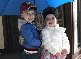 Картинки по запросу максим галкин дети Maksim Galkin Opublikoval Domashnyuyu Fotosessiyu So Svoimi Detmi Garri I Lizoj Hello Russia