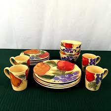 16 Piece Complete Dinnerware Set Home Trends Verdona Pretty Pale Home Trends White Dinnerware Dinnerware Set