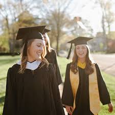 The mortarboard (the square piece on the crown of the cap) is meant to be worn offset in a diamond shape. How To Wear Makeup For Graduation Saubhaya Makeup