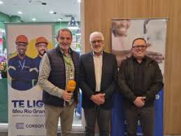 Corsan entrega certificação de qualidade da água e esgoto ao Passo Fundo Shopping
