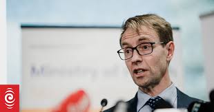 Man dies from Covid-19 in Waikato Hospital, one new case at border