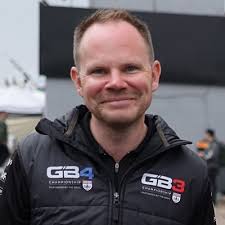 Richard Randle (@richierandle)