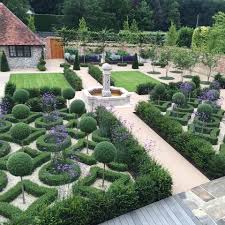 Gardens And Architecture On Instagram The Walled Garden Is A Large Garden Near Henley On Thames Desi In 2020 Front Garden Design Outdoor Gardens Design Garden Design