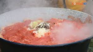 Festivalul sarmalelor la praid este cea mai veche și cea mai popular festival gastronomic în românia. Festivalul Sarmalelor Praid 2021