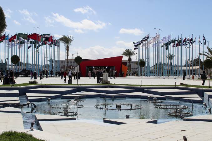 At Damascus book fair, Islamist titles and Kurdish culture echo big shifts | Reuters