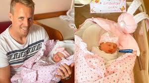 Лимберски давид / david limbersky. Fotbalista David Limbersky Je Potreti Otcem Lenka Mu Porodila Usmevavou Dcerku Extra Cz