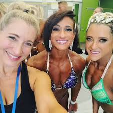 Prepping, tanning, coaching, posing, teaching, training, supporting....  doing all the things I ❤ Thank you to all my clients that competed this  weekend and last, you are truly inspiring others to be