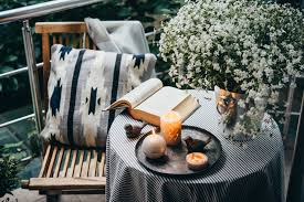 Comme toujours en matière de décoration, il vous faut premièrement choisir un style et et pourquoi pas des galettes de chaise ou une nappe à carreaux ? Zoom Sur Les Coussins D Exterieur M6 Deco Fr