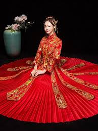 When decorating the wedding, the character for happiness (xi) would be hanged, which symbolizes happiness in the future. Chinese Wedding Dress Traditional Embroidery Ancient Wedding Cheongsam Fashion Hanfu
