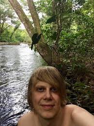 Fim do mistério! Torcedor que virou 'mascote' da seleção brasileira é russo 