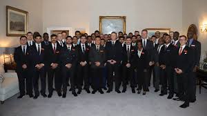 Egy brit katonai akadémia kurzusára ment ki orbán gáspár és ez bizony bűn a baloldal szemében! Nd0gftmr33ralm