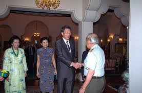 Former malaysian king sultan iskandar ismail has died at the age of 77 on friday after he was admitted to a local hospital for an unspecified illness. Sultan Of Johore Sultan Iskandar Ibni Almarhum Sultan