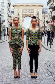 Elle conduit des réflexions relatives aux enjeux politiques, éthiques et sociétaux que posent les grandes questions scientifiques, actuelles et futures. 1001 Idees Pour Des Pieces De Mode Africaine Des Allures Au Gout Europeen