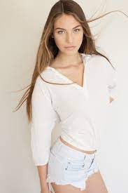 Carli Glubok - Free pics, galleries & more at Babepedia