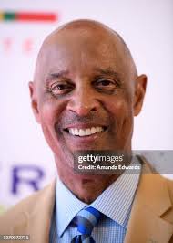 20 St James Place Foundation Stock Photos, High-Res Pictures, and Images