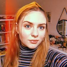 Daisy Pullen's Instagram, Twitter & Facebook