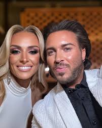 Miss Illinois for America