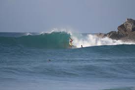 El mar brasil de rango medio superior es moderno (se ha actualizado en 2010), limpio y cómodo, directamente frente a la playa y 15 minutos al sur en auto del aeropuerto. Playa Brasil Archives Las Palmeras Surf Resort