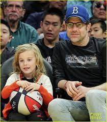 Feb 18, 2021 · jason sudeikis' girlfriend 2021 is keeley hazell. Olivia Wilde Jason Sudeikis Make Rare Appearance With Their Adorable Kids Photo 4438737 Celebrity Babies Daisy Sudeikis Jason Sudeikis Olivia Wilde Otis Sudeikis Pictures Just Jared