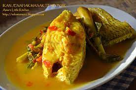 1 ekor ikan jenahak/ikan merah (diperap dengan asam jawan dan garam kemudian cuci bersih) 3 helai daun limau purut 2 helai daun kunyit (untuk dikisar). Amie S Little Kitchen Ikan Jenahak Masak Tempoyak