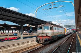 Mersul trenurilor cfr călători spre/dinspre aeroportul internațional henri coandă poate fi consultat mai jos sau pe www.cfrcalatori.ro. Hintergrundbilder Bahnhof Zug Tren Norden Rumanien Depot Bukarest Nord Bucuresti 41 Statia 809 Ploiesti Cfr Gara 0809 Romane Calatori Caile Ferate Depoul 1807x1200 946104 Hintergrundbilder Wallhere