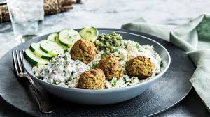 Please select your state below or refine by major cities. Zoes Kitchen Continues Tampa Bay Expansion With St Petersburg Restaurant