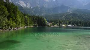 Einzigartig am fuße der zugspitze in 1.000m höhe, liegt der kristallklare eibsee. Scenic Eibsee Lake Bavaria Germany Garmisch Partenkirchen German Alps Video By C Welcomia Stock Footage 178904686