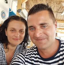 Easy-to-build DIY garden furniture from pallets. Cool pallet ideas to enjoy  your summer to the fullest!