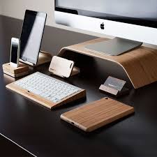 Tech Accessories In Walnut Bamboo By Maderacraft Monoqi Bestofdesign Origin Canada Material Walnut Bureau Design Bois Accessoire Bureau Deco Bureau