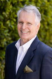 Gordon Thomson's Instagram, Twitter & Facebook