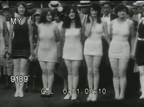 1920s Women in Bathing Suits