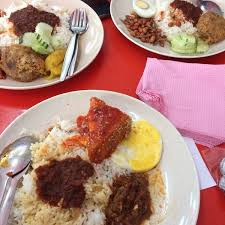 Di restoran nasi lemak cinta sayang menggunakan perkhidmatan layan diri dan bayar sebelum makan. Photos A Nasi Lemak Cinta Sayang Restaurant Malais A Sungai Petani