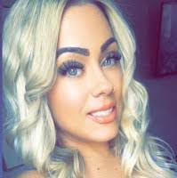 Amber Connolly's Instagram, Twitter & Facebook