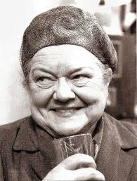 Looking for anyone who knew/knows violet cox.. Born 1933( mothers maiden  name drinkwater) she had two children Ann born 1953 and Stephen born 1955