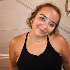 Darla Rhodes's Instagram, Twitter & Facebook