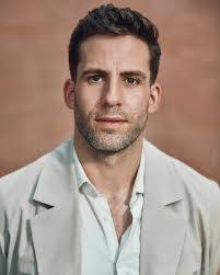 Alexis Platt's Instagram, Twitter & Facebook