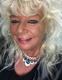 Pamela Fay's Instagram, Twitter & Facebook