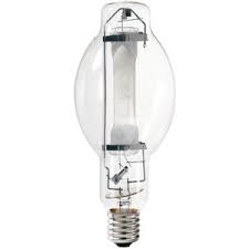 Metal halide lamps are started by the brief application of a high voltage trigger (in the range of 5 to 30 kilovolts) to the electrodes using a specialized ignition. 1000w 263v Bt37 110000 Lumen Metal Halide Bulb Fastenal