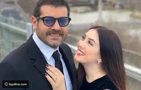 أشعل اختبار الزواج بين الفنان عمرو يوسف وزوجته الفنانة كندة علوش الأجواء خاصة مع إجاباتهما التي جاءت معظمها متطابقة الأمر ال Sunglasses Oval Sunglass Fashion