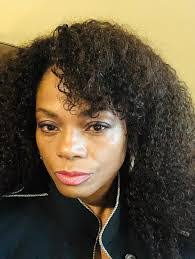 Tamara Sanders's Instagram, Twitter & Facebook