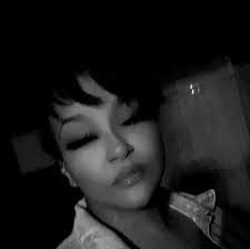 Ebony Carlisle's Instagram, Twitter & Facebook