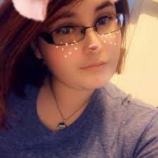 Holly Mullen's Instagram, Twitter & Facebook