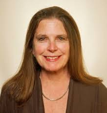 Laura Mandi's Instagram, Twitter & Facebook