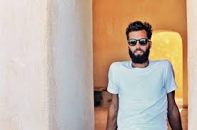 Quand cyril hanouna défie benoit paire ! Frenchman Benoit Paire