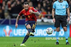 This is the 16th uefa european championship and it is the quadrennial international men's football championship of europe organized by uefa. Uefa Dituding Minta Kompensasi Pembatalan Euro Republika Online