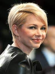 Michelle williams's hair has undergone a major transformation since her dawson's creek days. How To Grow Out Short Hair Like Michelle Williams Beauty