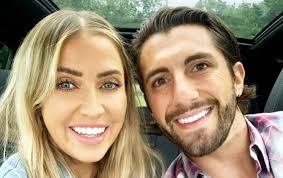 Kaitlyn dawn bristowe (born 19 june, 1985) is a canadian television personality, podcast host, and former spin class instructor best known for her role as a contestant on the nineteenth season of abc's. Jason Tartick Shares Heartfelt Support For Kaitlyn Bristowe As She Begins Her Dwts Journey Tv Shows Ace