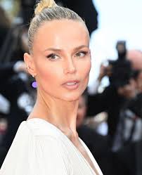 The golden-bronze goddess Natasha Poly @natashapoly stealing the show at  the 75th Cannes Film Festival. Makeup by me #GeorgiSandev @sashahere  @ilya.vanzato @edouardsiney @balmain @repossi . . .. #natashapoly  #cannes2022 #balmain #repossi #makeup #