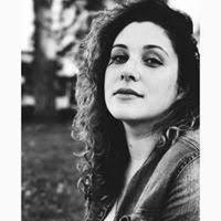 Evie Stokes (evieluxx)