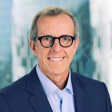 Alexander Nissen's Instagram, Twitter & Facebook